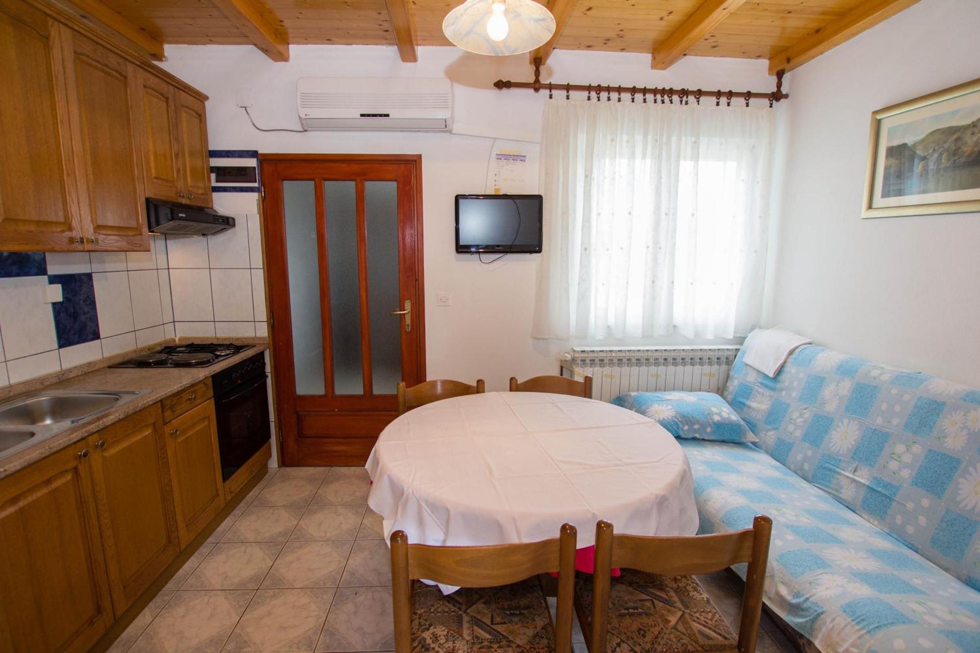 Apartments Bartul Sućuraj Cameră foto