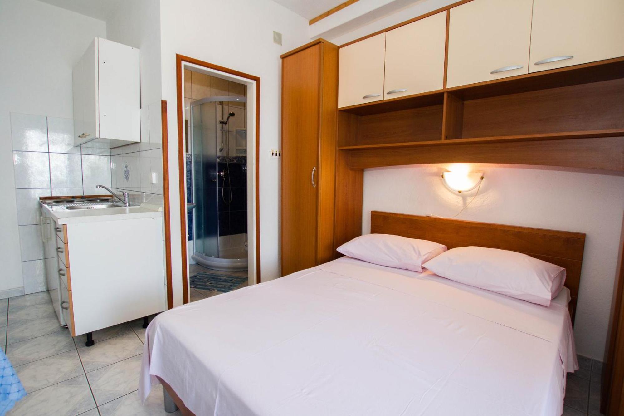 Apartments Bartul Sućuraj Cameră foto