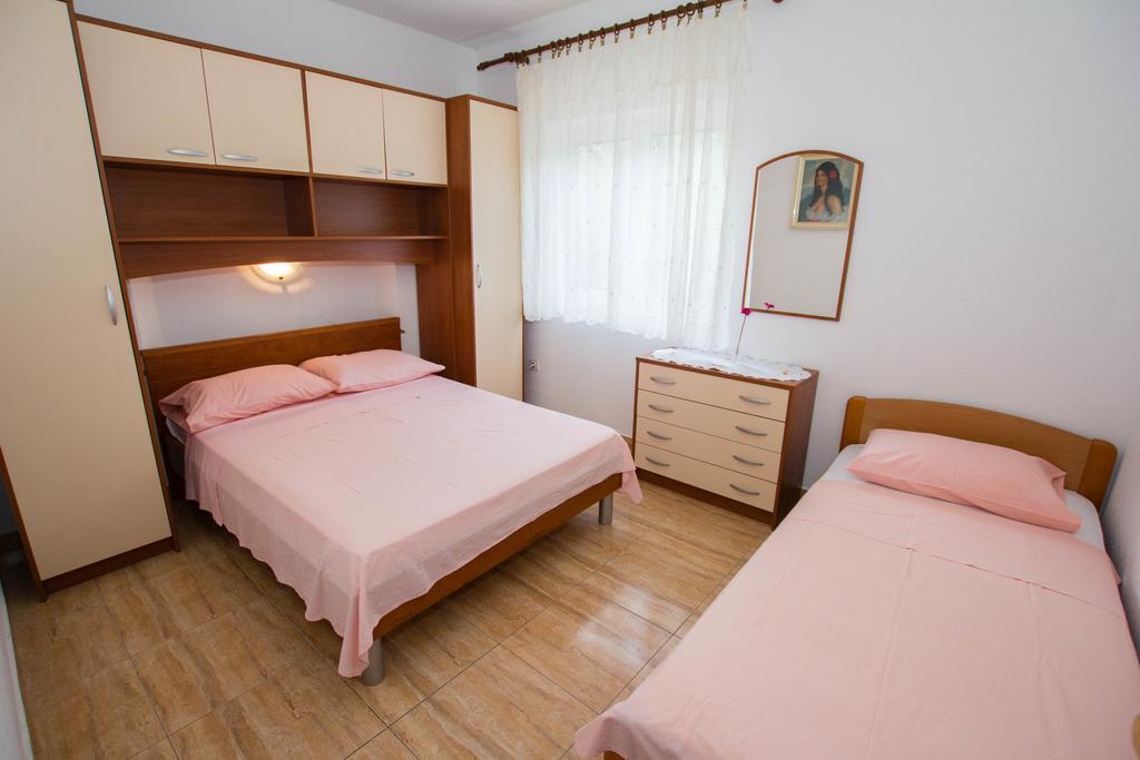 Apartments Bartul Sućuraj Exterior foto